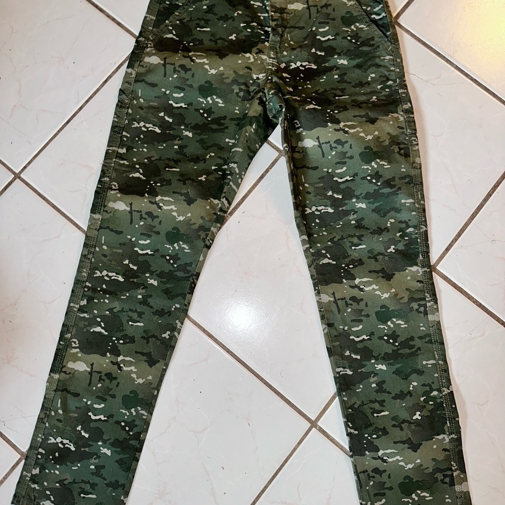 Denizen from Levi's camo  slim carpenter boys pants  size  16 regular new
